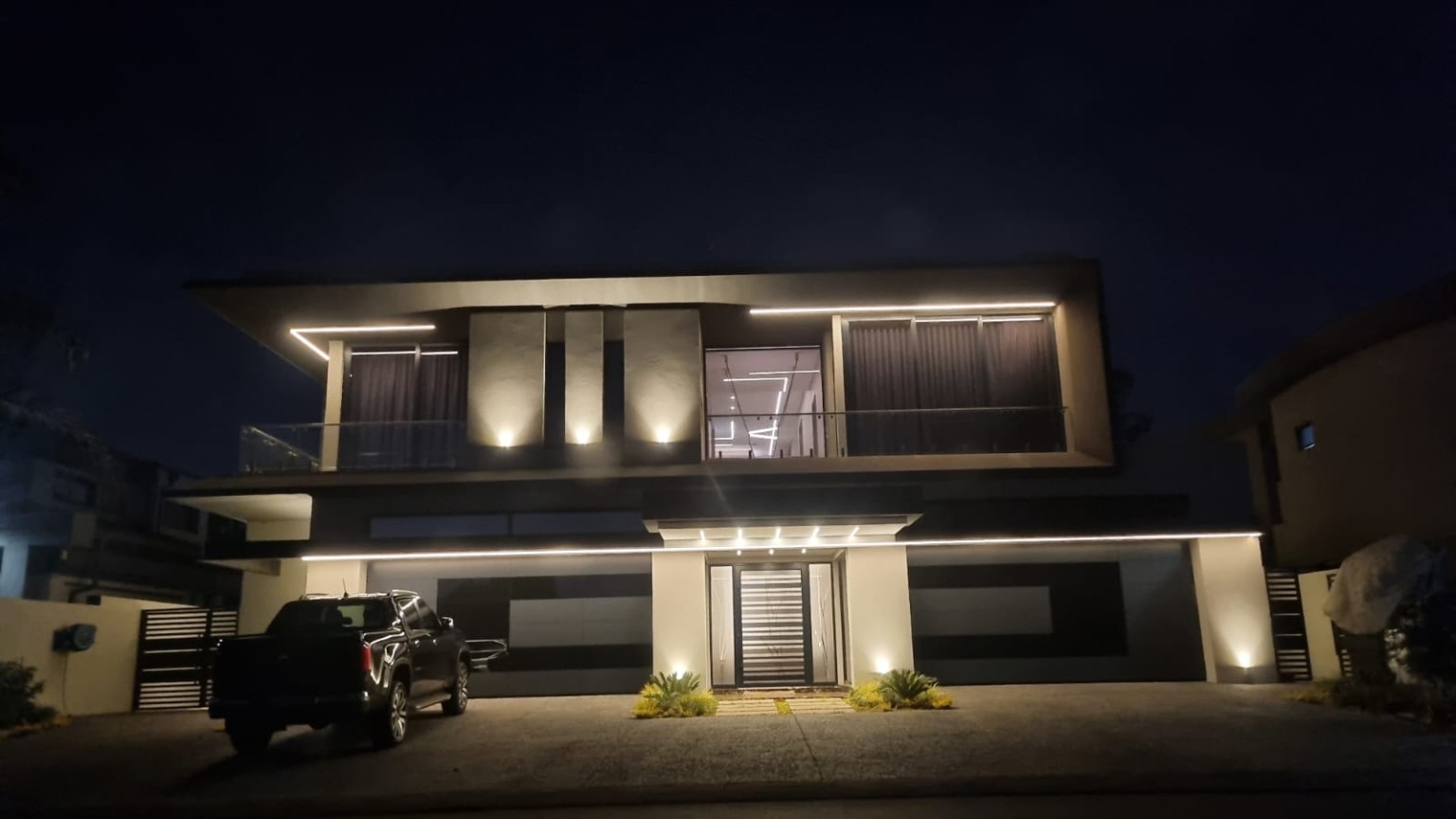 FAFU exterior façade lighting
