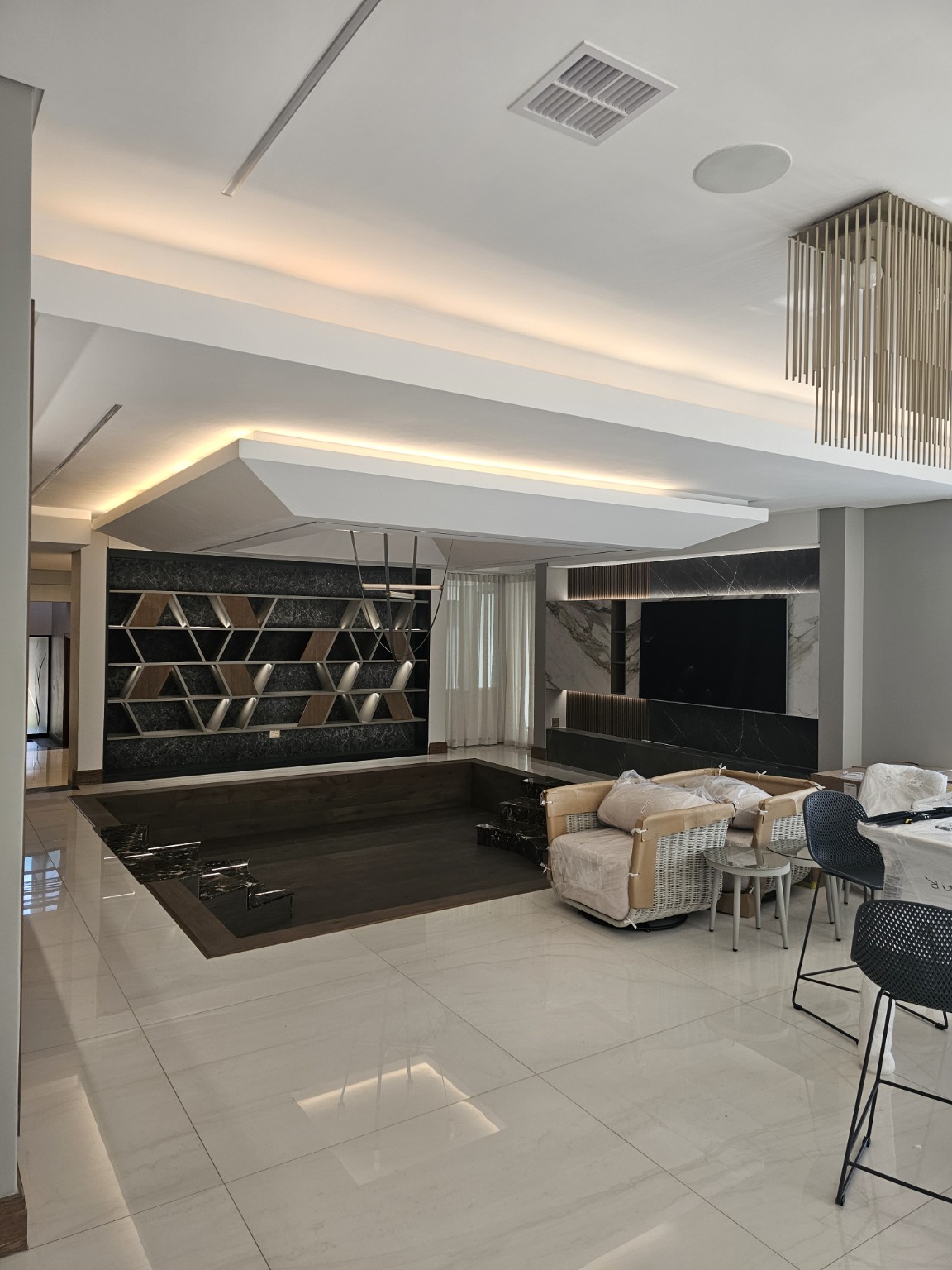 FAFU integrated living-area lighting