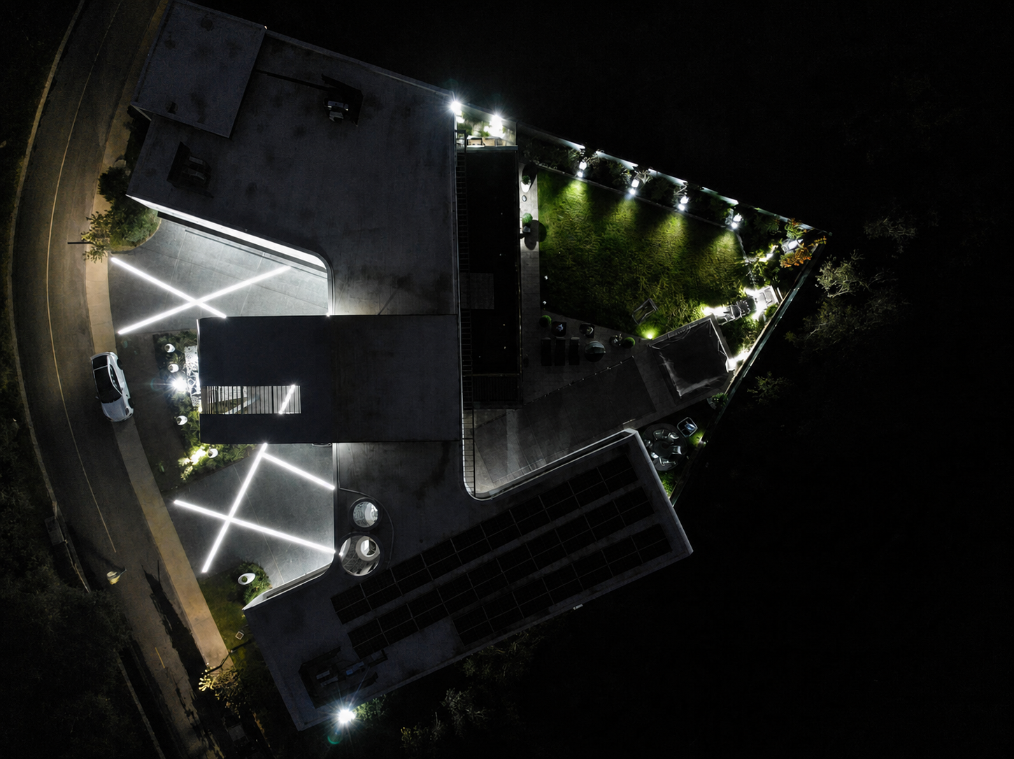 FAFU aerial exterior lighting