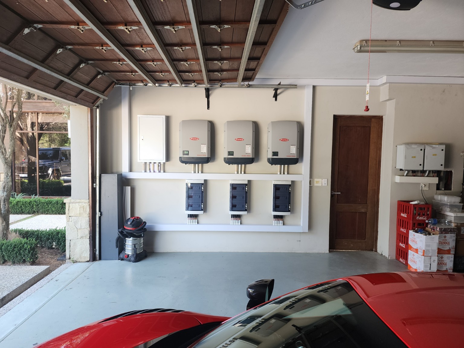 FAFU multi-inverter energy installation