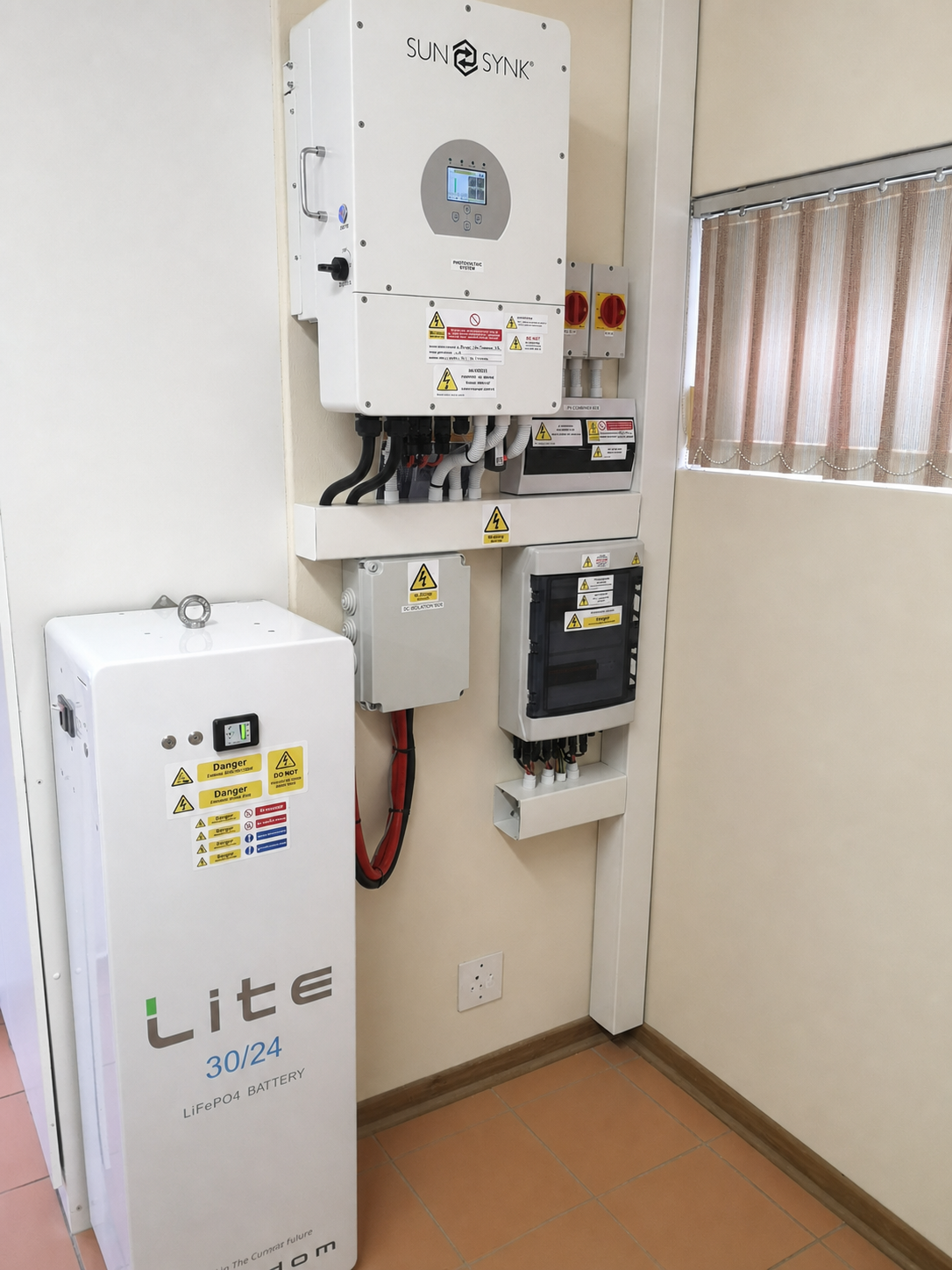 Complete FAFU Sunsynk inverter, Lite battery and protected distribution installation